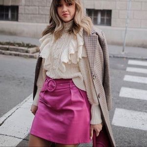 Zara fuchsia pink faux leather mini skirt sz large